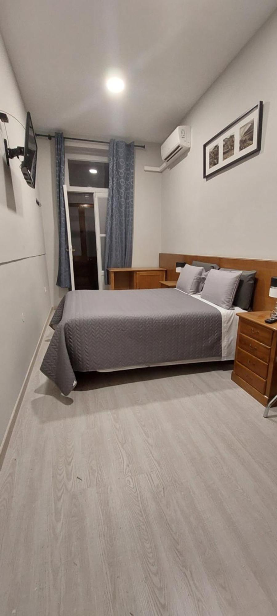 Residencial Sol Da Nave Hotel Porto Bagian luar foto