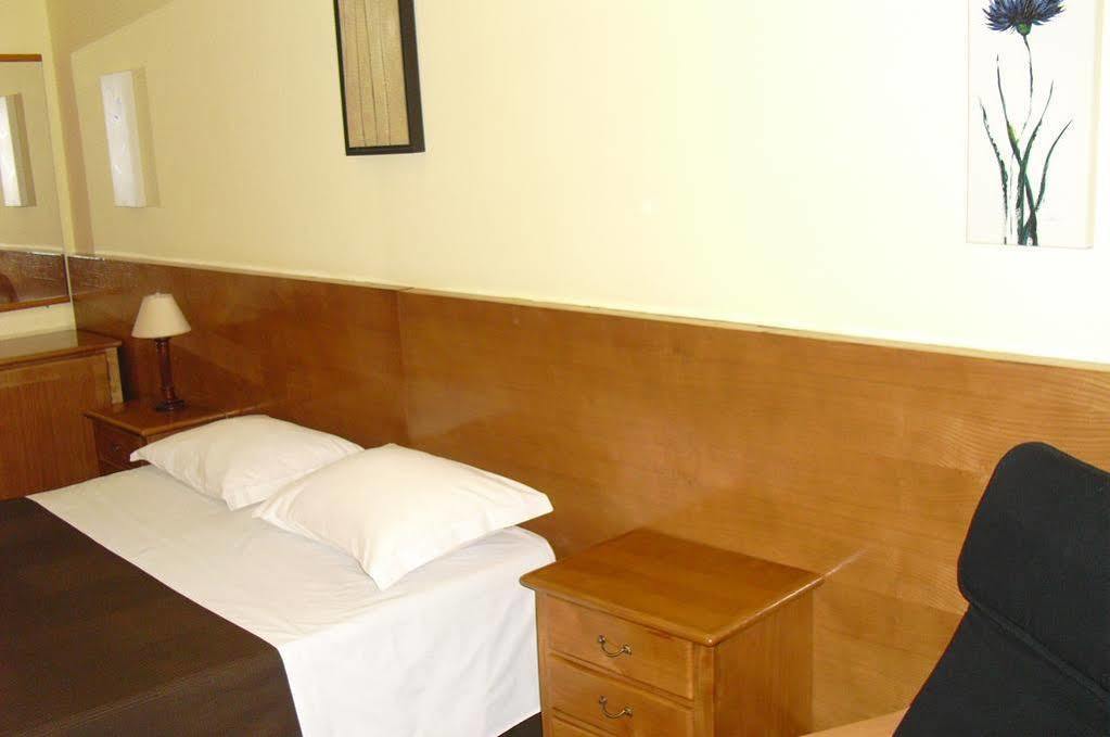 Residencial Sol Da Nave Hotel Porto Bagian luar foto